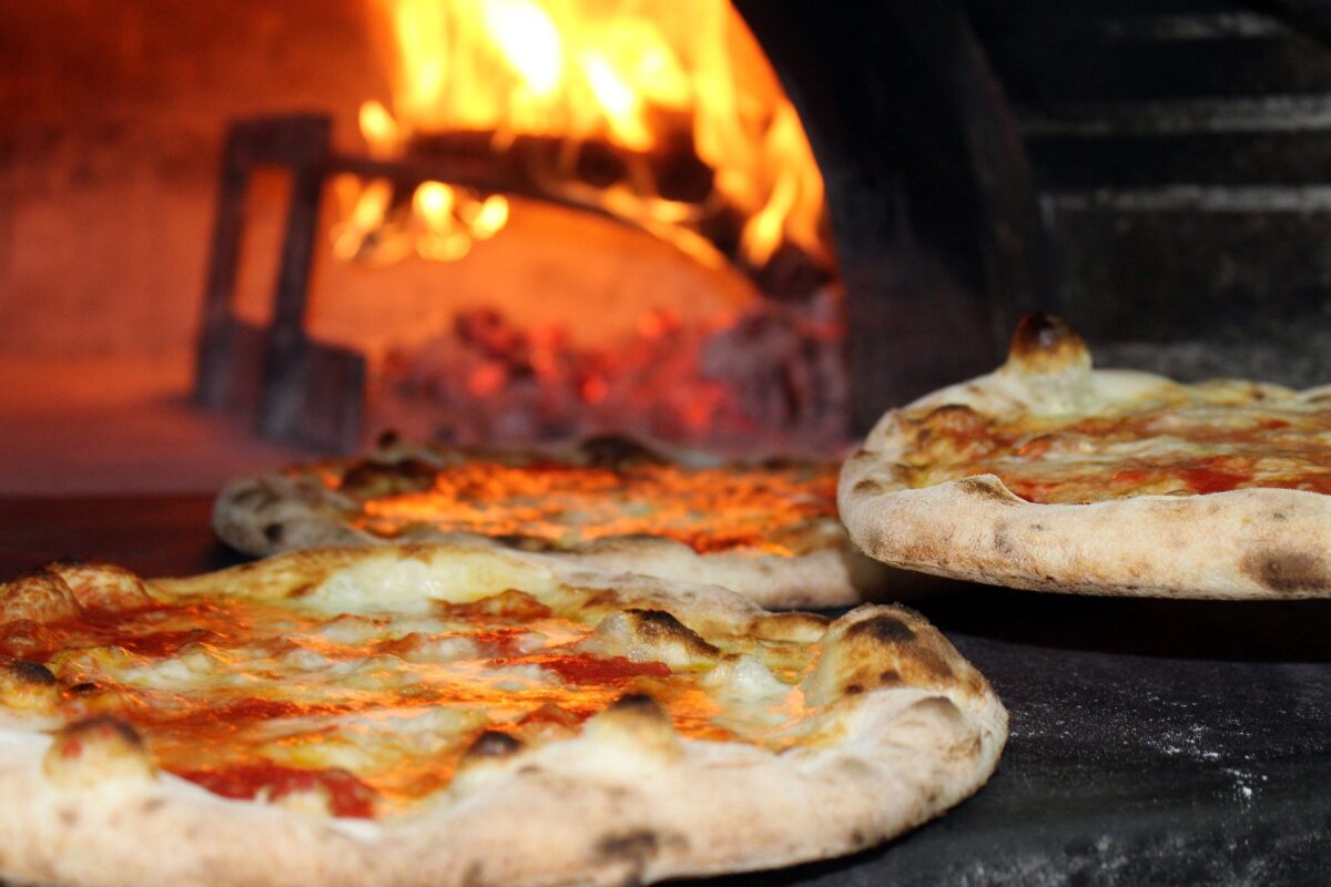 Wood oven pizza in Brussels