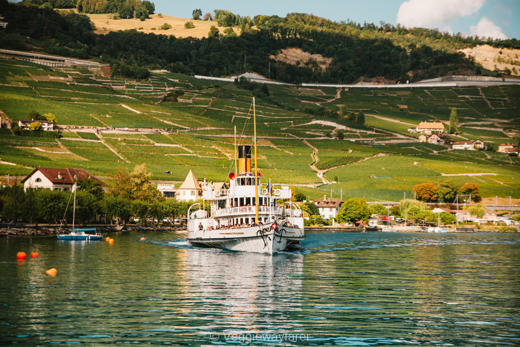 How to get to Lavaux from Lausanne